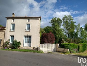 maison à Saint-Front (16)