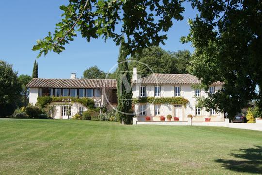 Maison De Luxe Avec Piscine Boulogne Sur Gesse à Vendre