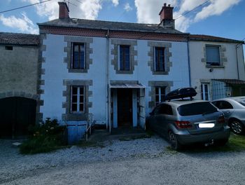 maison à Saint-Martial-le-Mont (23)