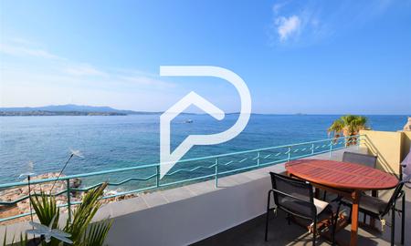 Sanary Sur Mer Luxury Apartment With Terrace For Sale