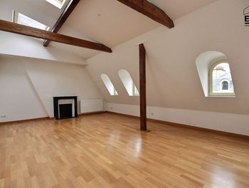 Vente D Appartement 5 Pieces A Paris 75 Appartement A Vendre