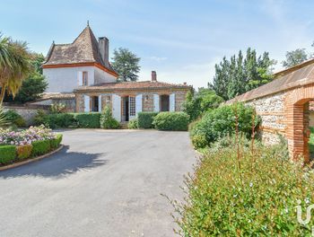 propriété à Saint-Elix-le-Château (31)
