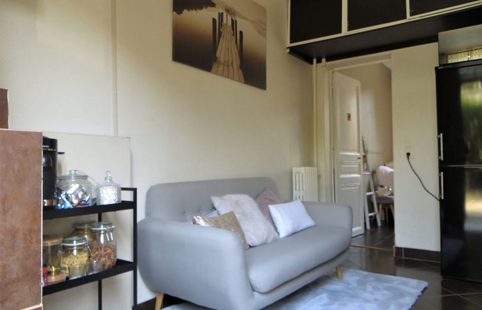 Vente appartement 1 pièce 25 m² à Le Mesnil-le-Roi (78600), 185 500 €