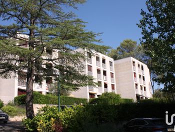 appartement à Gréoux-les-Bains (04)