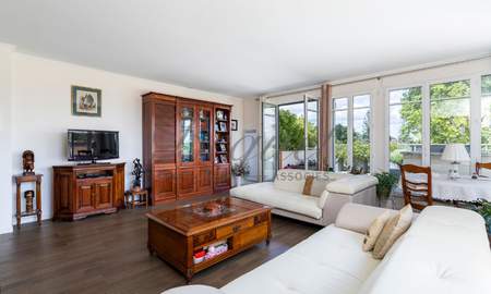 Appartement De Luxe Avec Terrasse Garches A Vendre