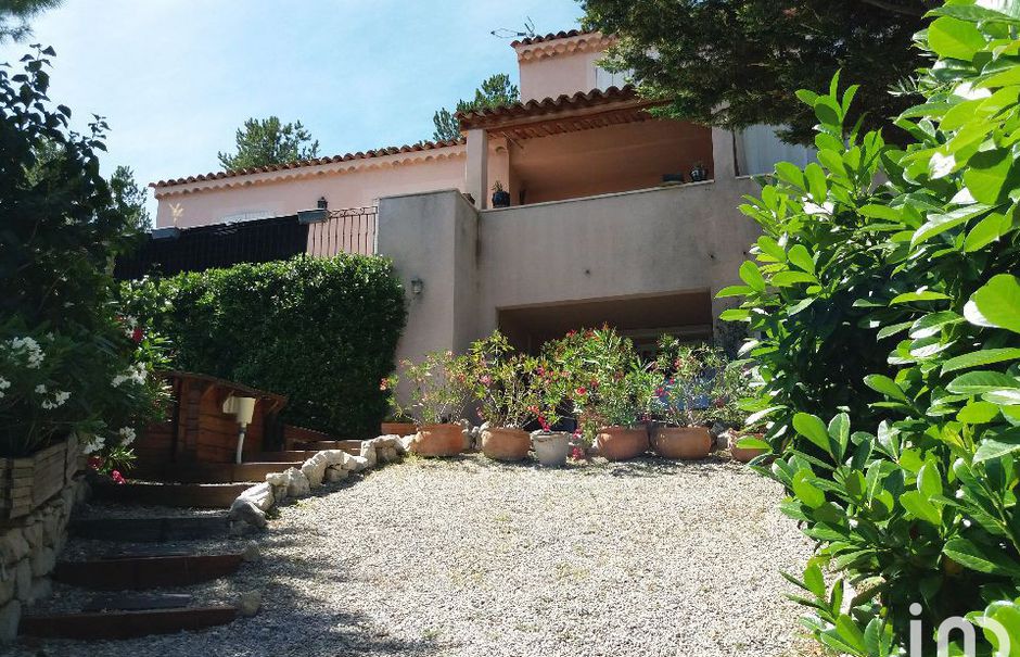 Vente maison 4 pièces 130 m² à Château-Arnoux-Saint-Auban (04160), 325 000 €
