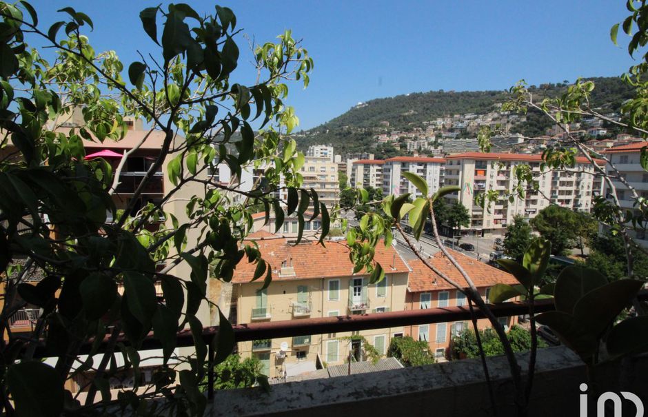 Vente appartement 3 pièces 64 m² à Nice (06300), 216 000 €