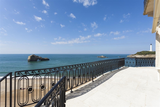 Immobilier de luxe : la Côte Basque rebondit en 2015