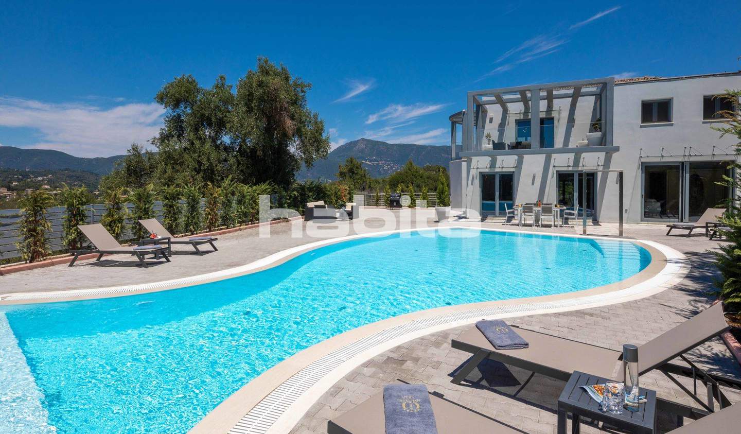 Villa avec piscine Kerkira