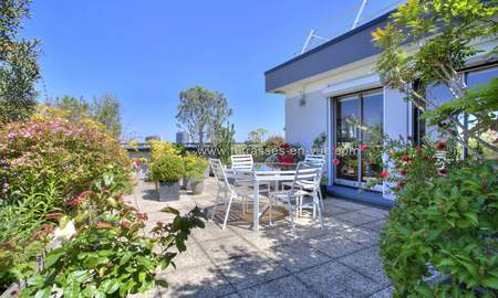 Appartement De Luxe Avec Terrasse Bagnolet A Vendre