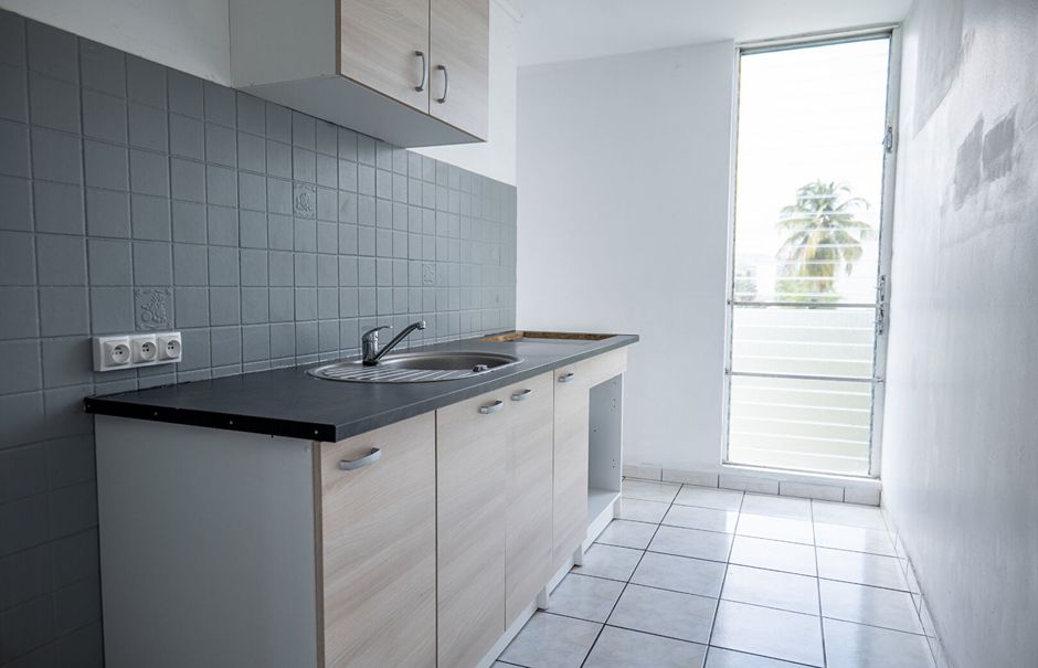 Vente appartement 3 pièces 56 m² à Fort de france (97200), 118 000 €