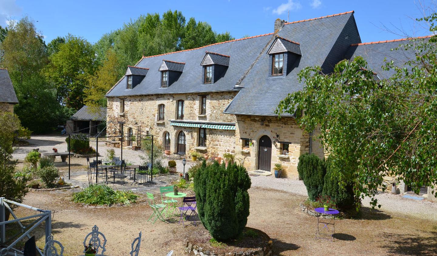 Dinan Luxury Property For Sale 699 016 700 M