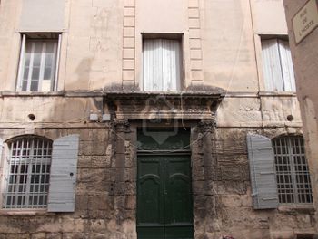 locaux professionnels à Arles (13)