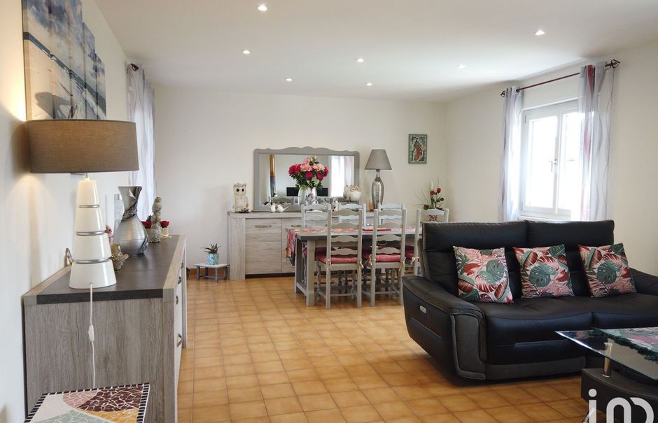 Vente maison 6 pièces 150 m² à Montrond-les-Bains (42210), 335 000 €