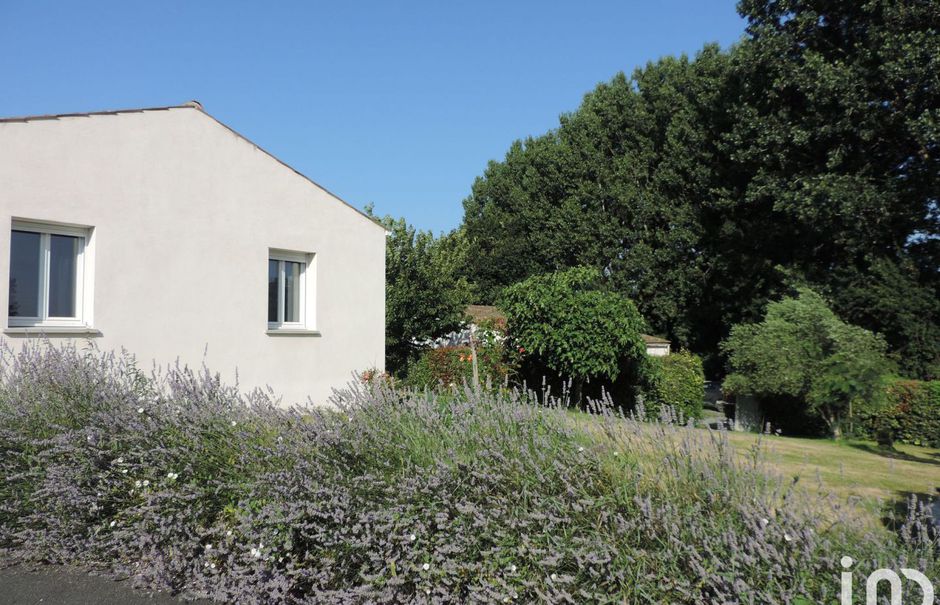 Vente maison 7 pièces 288 m² à Montpellier-de-Médillan (17260), 441 000 €