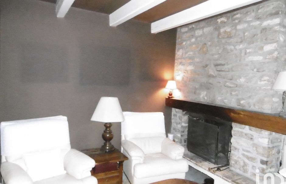 Vente maison 12 pièces 260 m² à Saint-Maurice-Colombier (25260), 247 000 €