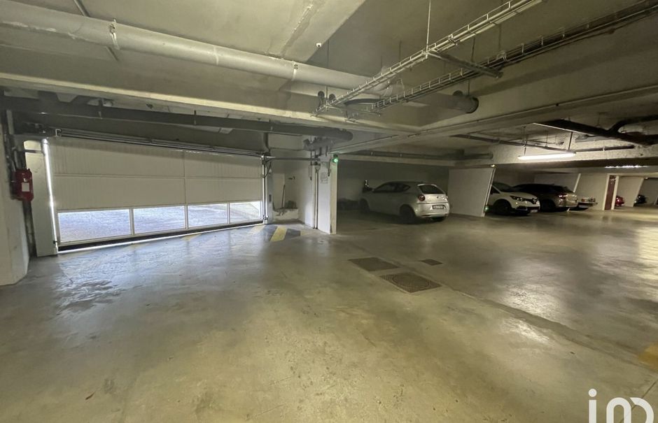 Vente parking  12 m² à Montevrain (77144), 11 900 €