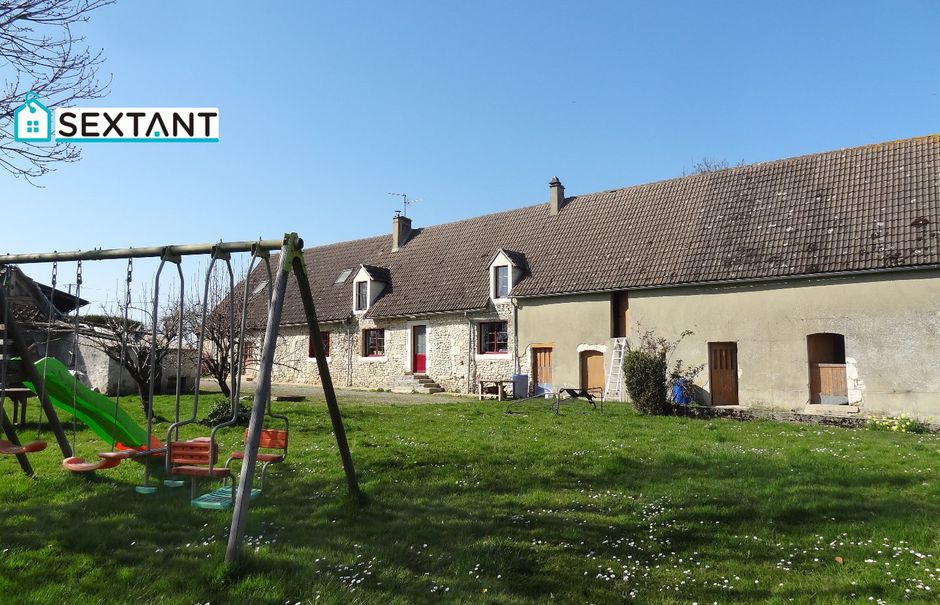 Vente maison 7 pièces 147 m² à Nogent-le-Rotrou (28400), 252 000 €