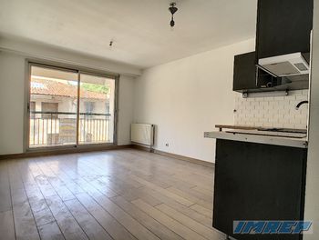 Location D Appartement A Marseille 6eme 13 Appartement A Louer