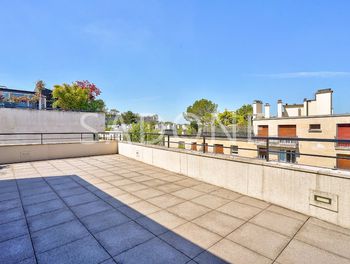 Vente D Appartement A Neuilly Sur Seine 92 Appartement A Vendre