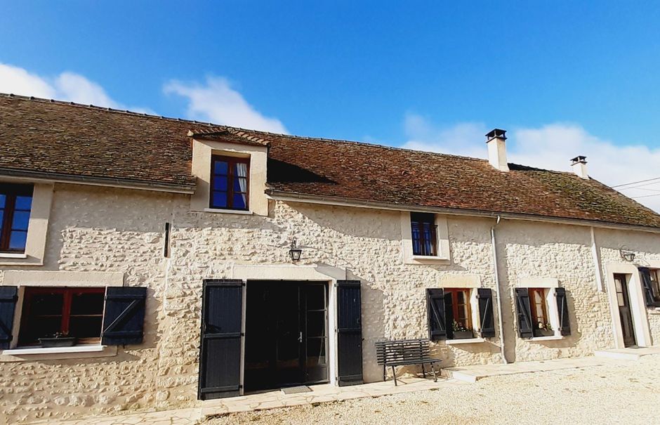 Vente maison 5 pièces 144 m² à Souppes-sur-Loing (77460), 251 000 €