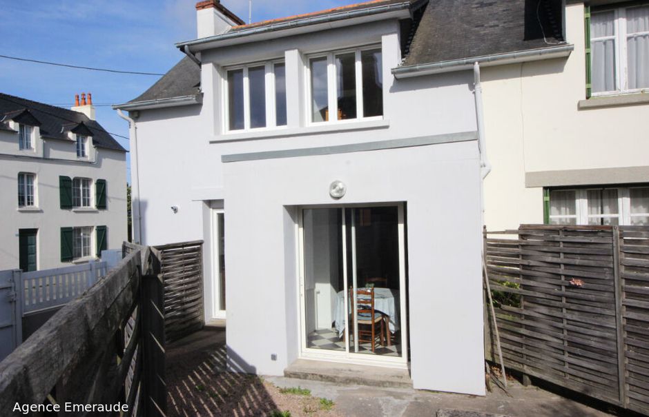 Vente maison 3 pièces 70 m² à Dinard (35800), 251 520 €