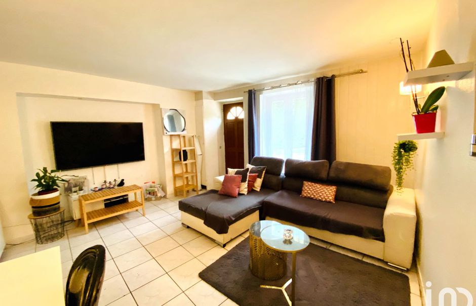 Vente appartement 4 pièces 102 m² à Crécy-la-Chapelle (77580), 229 000 €
