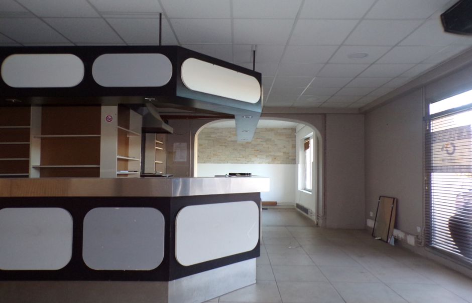 Vente locaux professionnels  168 m² à Bourg-en-Bresse (01000), 189 000 €