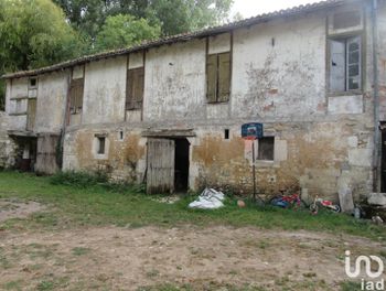 maison à Saint-Hippolyte (17)