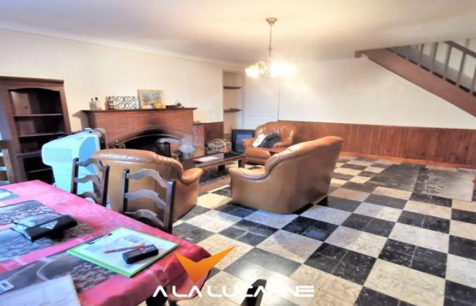 Vente maison 4 pièces 98 m² à Argenton-les-Vallées (79150), 65 000 €
