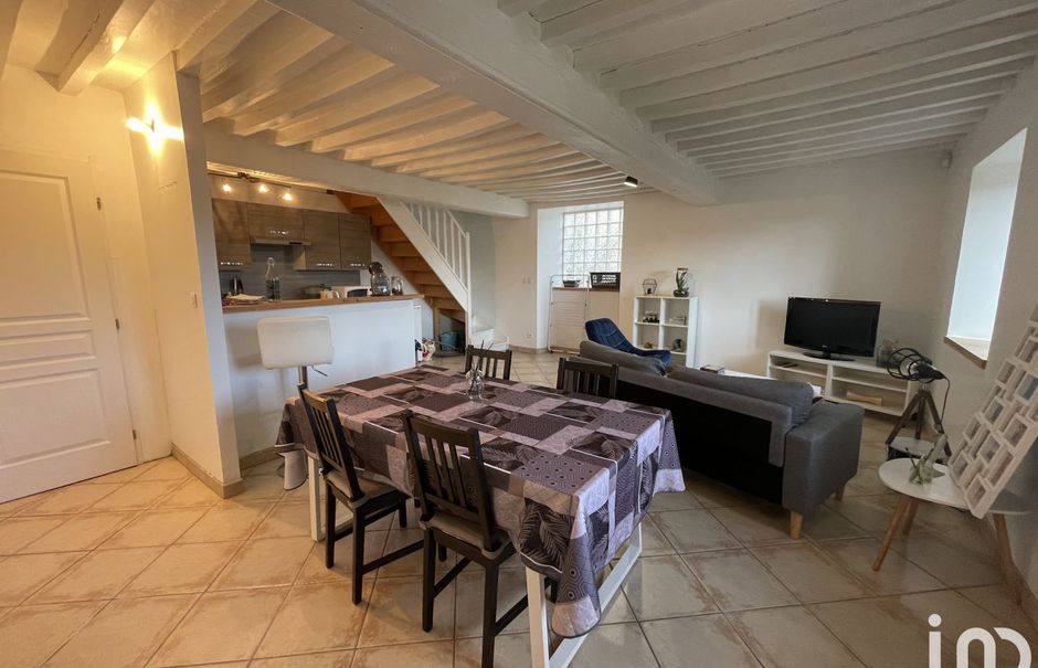 Vente appartement 4 pièces 117 m² à Bourg-de-Thizy (69240), 89 000 €