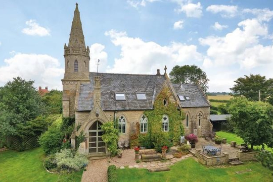 Quand une église anglicane se transforme en une luxueuse demeure privée
