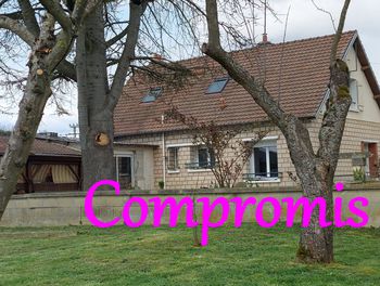 maison à Cuisy-en-Almont (02)
