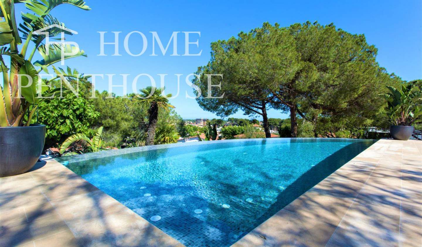 Villa avec piscine et terrasse Castelldefels