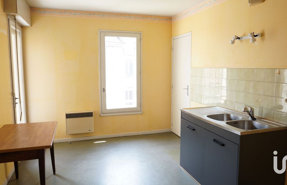 Vente appartement 3 pièces 84 m² à Villefranche-de-Rouergue (12200), 120 000 €