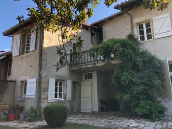 maison à Saint-Claud (16)