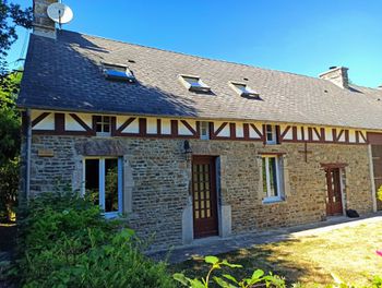 maison à Saint-Sauveur-de-Pierrepont (50)