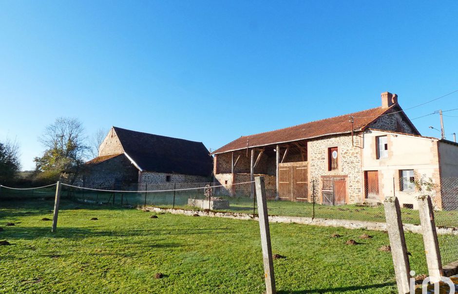 Vente ferme 4 pièces 102 m² à Evaux-les-Bains (23110), 127 500 €