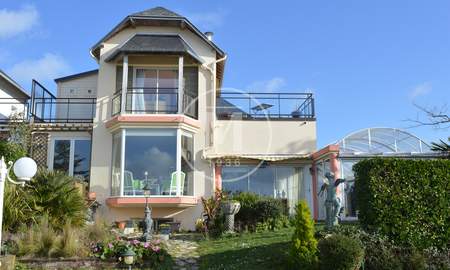Maison De Luxe Avec Terrasse Avranches A Vendre