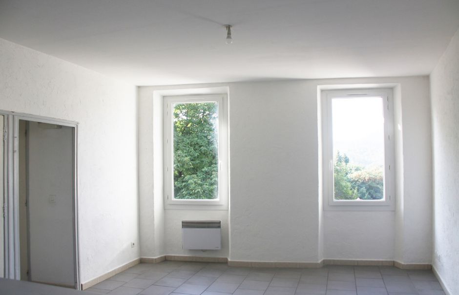 Location  appartement 3 pièces 54 m² à Méounes-lès-Montrieux (83136), 580 €