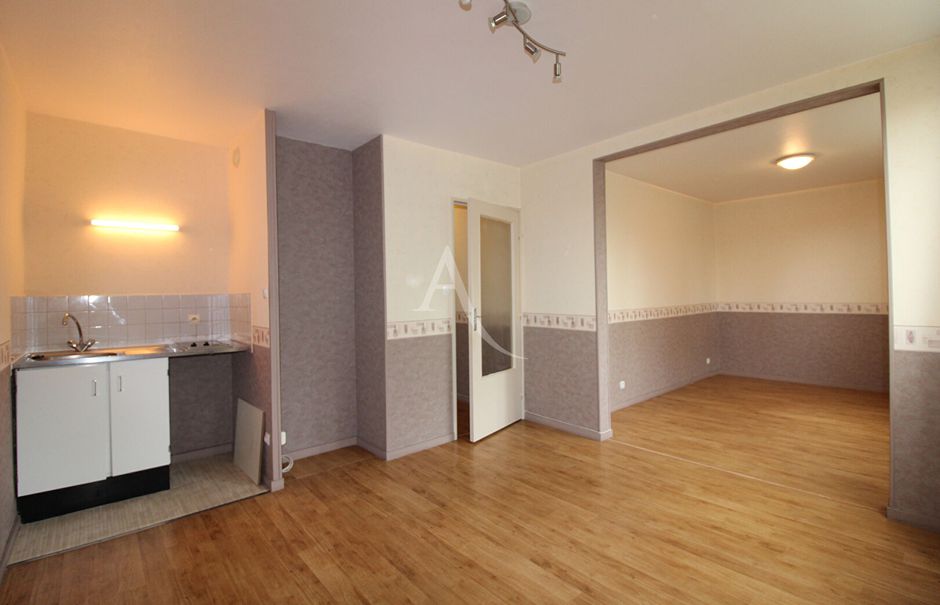 Location  appartement 1 pièce 30 m² à Chalon-sur-saone (71100), 417 €