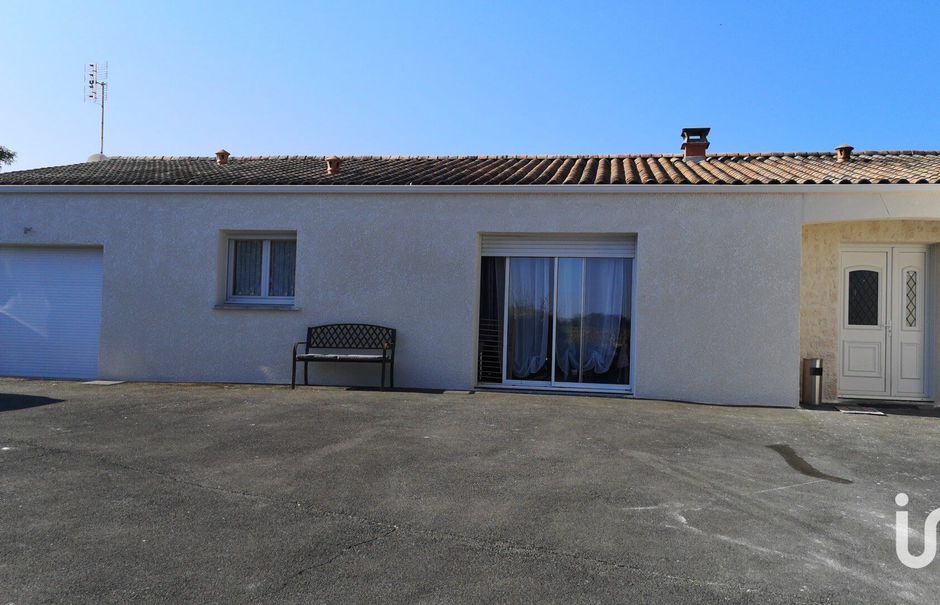 Vente maison 6 pièces 238 m² à Montpellier-de-Médillan (17260), 380 000 €