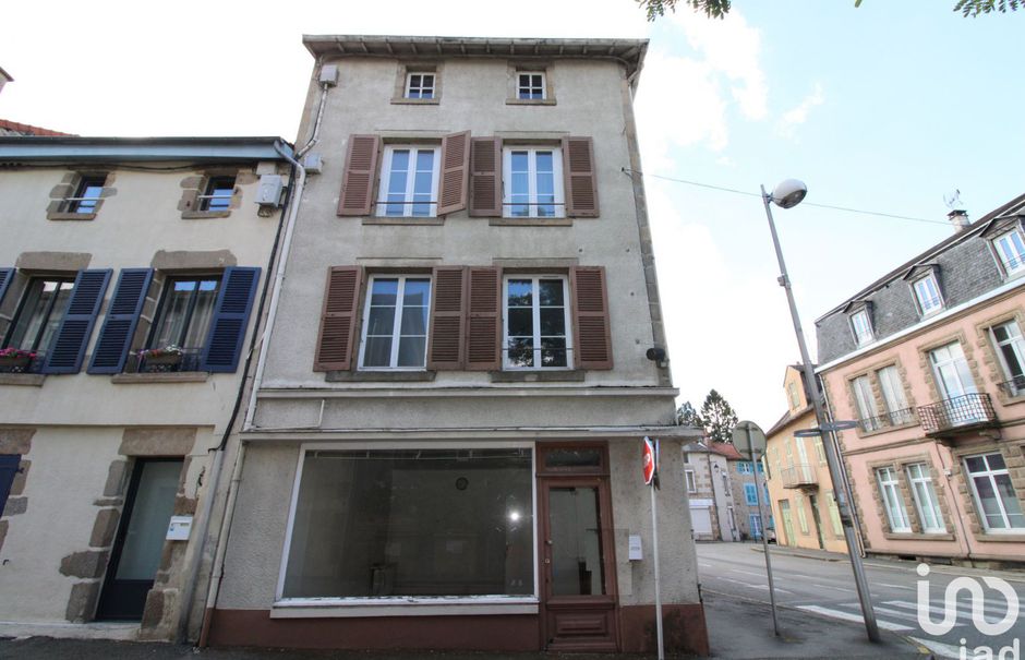 Vente locaux professionnels 6 pièces 200 m² à Bourganeuf (23400), 44 500 €