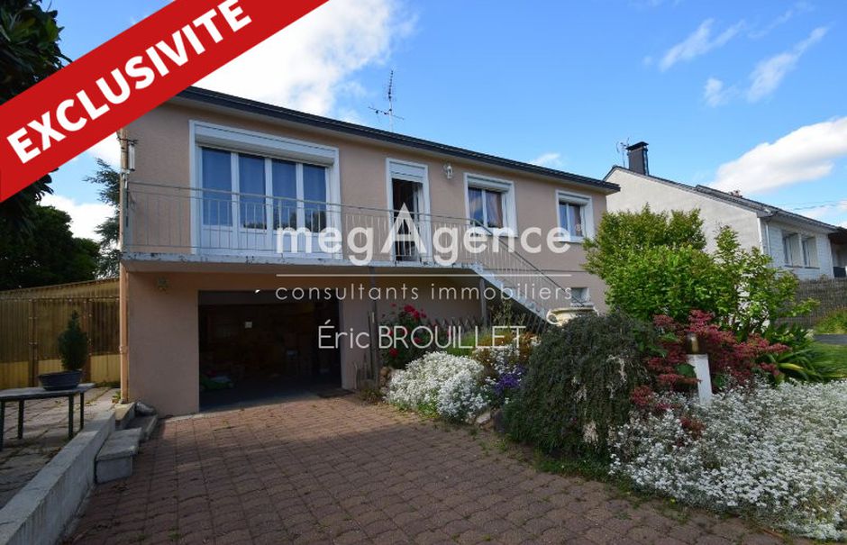 Vente maison 5 pièces 105 m² à Saint-Jean-de-Linières (49070), 235 500 €