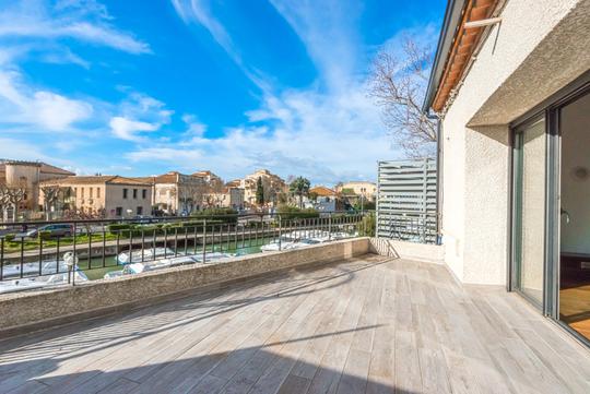 Maison De Luxe Avec Piscine Narbonne Plage à Vendre