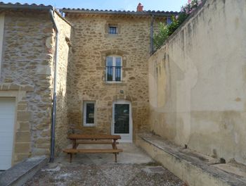 maison à Sainte-Cécile-les-Vignes (84)