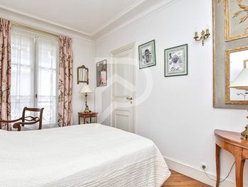 Vente D Appartement 2 Pieces A Paris 7eme 75 Appartement A Vendre
