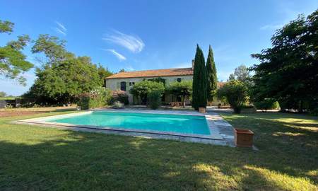 mas avec piscine arles a vendre