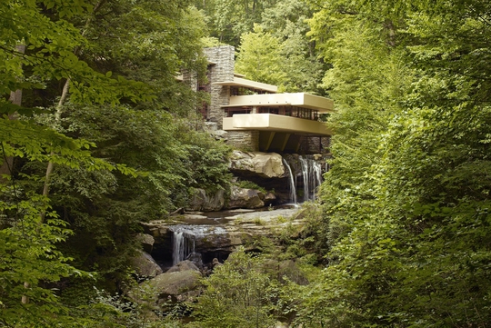 La Maison sur la cascade, l’une des plus belles œuvres de l’architecture américaine