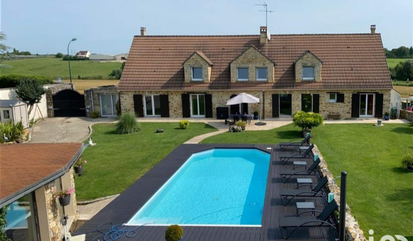 Maison avec piscine et terrasse Presles-en-Brie